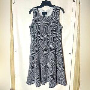 Frank Lyman Swing  Black & White Dress